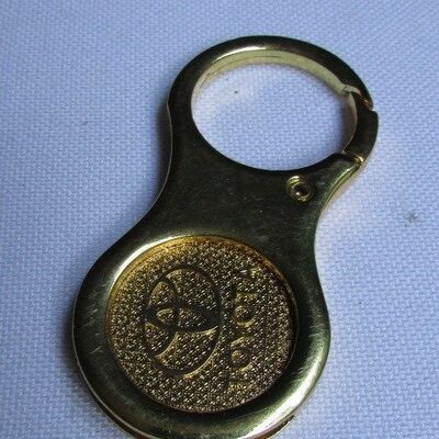 Men women gold / silver key chain round metal ring toyota memorabilia gift