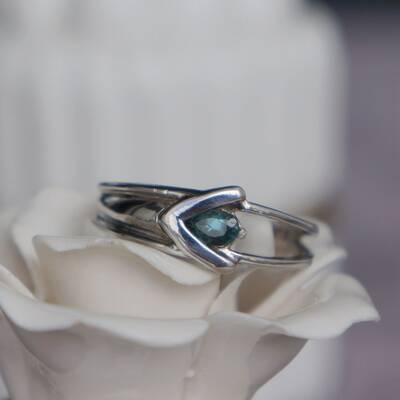 Stylist--natural blue tourmaline indigolite ring 925 sterling silver ring us size 7 brilliant gemstone