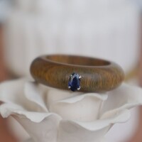 Natural Elements: Fragrant  Guaiac Wood Ring With 925 Sterling SilverSetting with Natural Tanzanite Oval Faceted US size 8 - Thumbnail 2