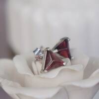 Triangle Sugerloaf Garnet Pyramid Red Garnet Earstuds 925 Sterling Silver Stud Earrings One Pair Simple Earstuds - Thumbnail 2