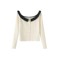 Off-shoulder long-sleeved knitted sweater with lace and colorblocking - Thumbnail 2
