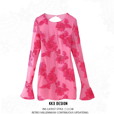 Three-dimensional floral long-sleeved backless dress