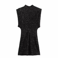 Elegant and mature dress with padded shoulders and sequins - Thumbnail 1