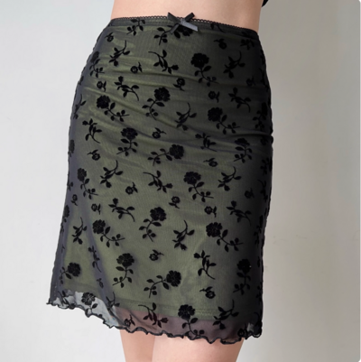 Rose mesh hip skirt