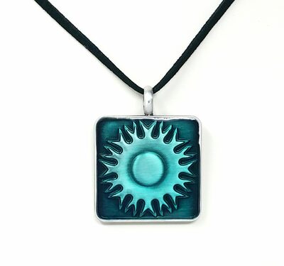 Green Burst Pendant Necklace