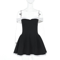 One-shoulder contrast color design low-cut waist short skirt dress - Thumbnail 3