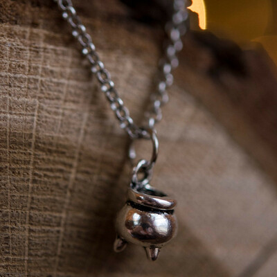 Halloween wizard pendant necklace – silver witch’s cauldron charm on water wave chain