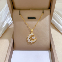  Heart and Moon Zircon Pendant Necklace - Thumbnail 2