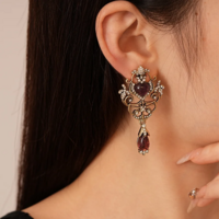 French Elegant Crystal Drop Earrings - Thumbnail 3