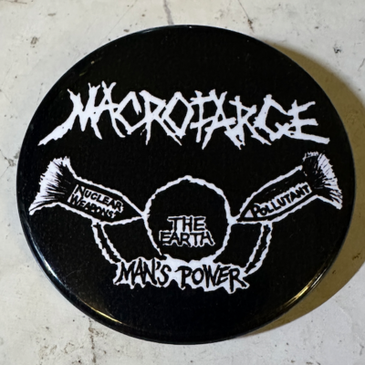 Macrofarge pin badge