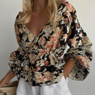 Temperament v-neck printed long sleeved shirt
