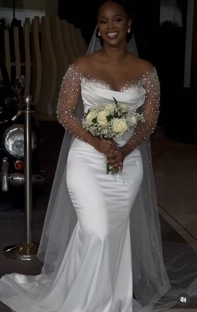Elegant Mermaid Wedding Dress, Beading Crystals African Girls Bridal Dress Bridal Gown