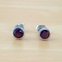 BOXED GIFT SET/Garnet Pendant & 18" Silver Chain/Garnet Necklace/Red Garnet Jewellery/Garnet Jewelry/Garnet Jewelery/Garnet Earrings/UK - Thumbnail 4