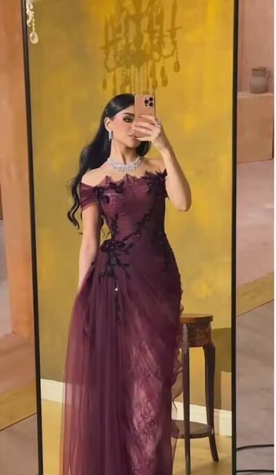 Red Off the Shoulder A-Line Party Dresses Tulle Lace Embroidery Prom Dresses Floor-Length Evening Dresses Customized 