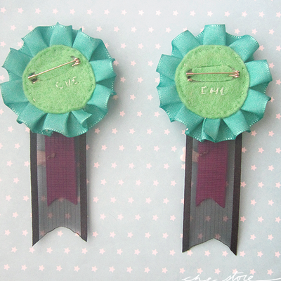 Tkot-couple rosette